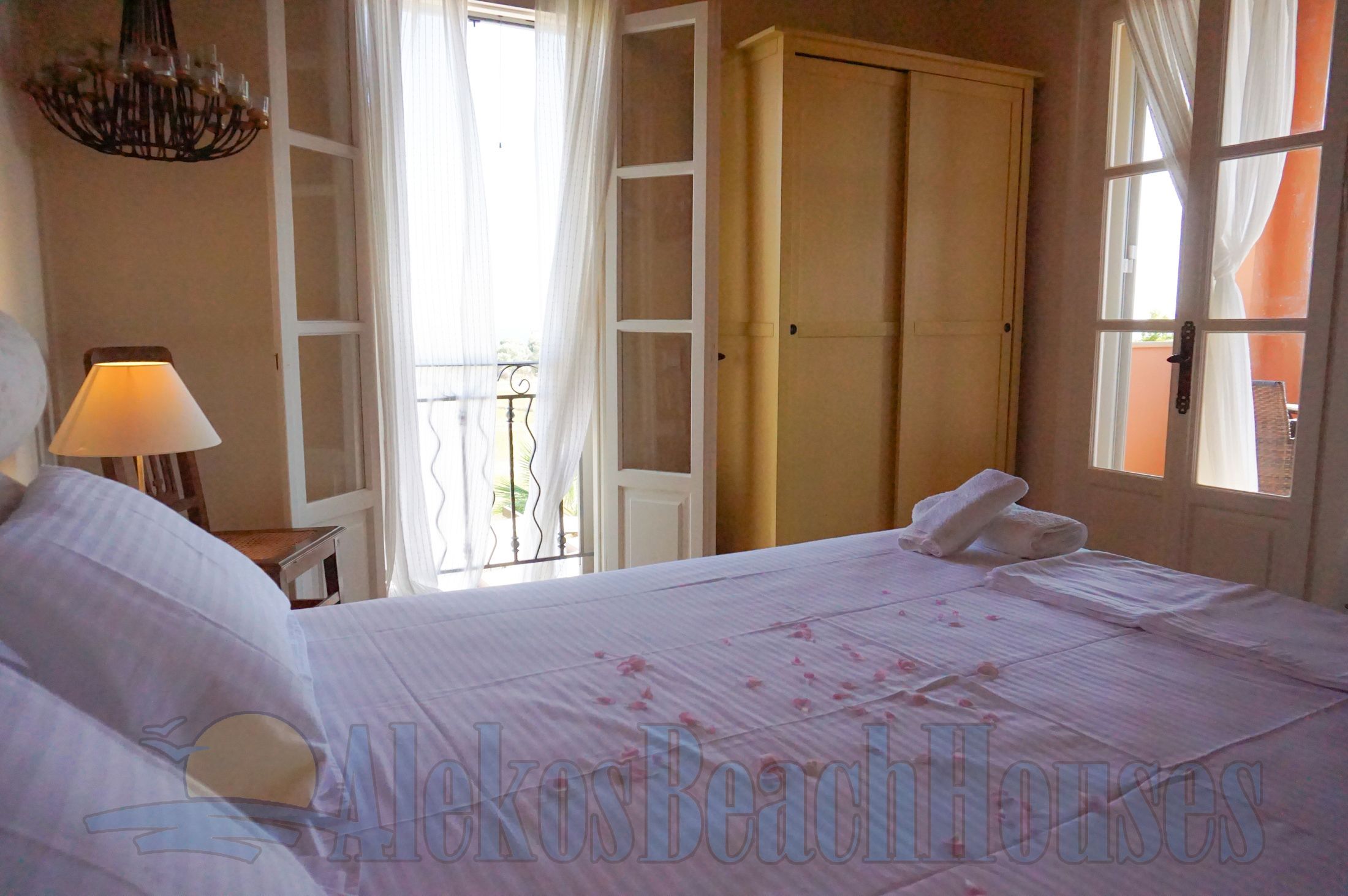 Apartamento | Ferros/tábuas de passar roupa, berços (sobretaxa), Wi-Fi de cortesia