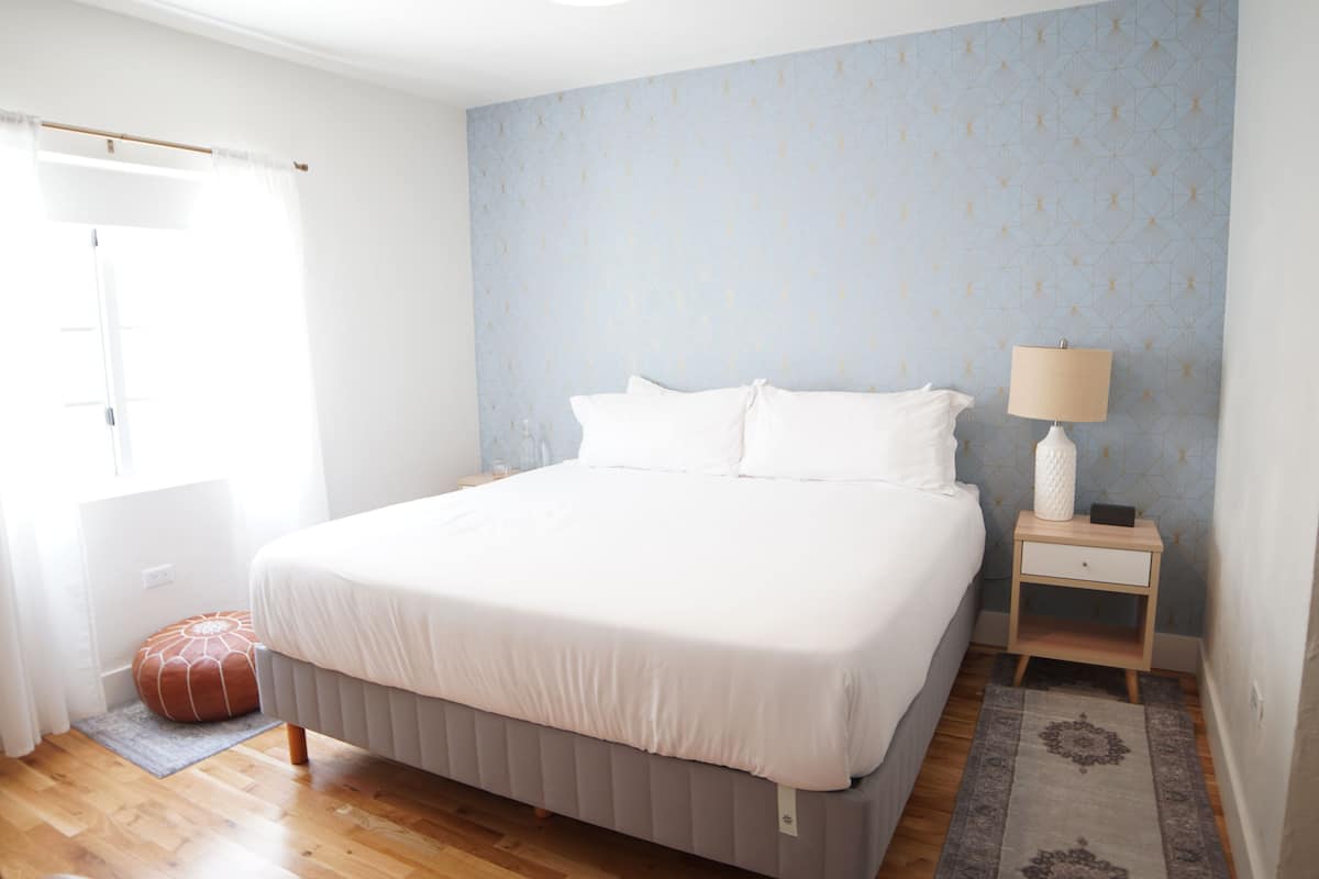 Standard Room, 1 King Bed | 1 bedroom, premium bedding, down comforters, blackout drapes