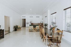 Mặt tiền nơi lưu trú