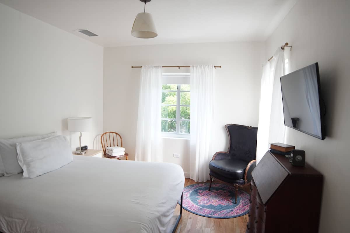 Standard Room, 1 Full Bed | 1 bedroom, premium bedding, down comforters, blackout drapes