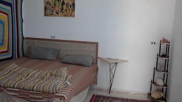 Appartement Penthouse familial, vue sur la cour intérieure | 1 chambre, accès à Internet câblé (inclus)