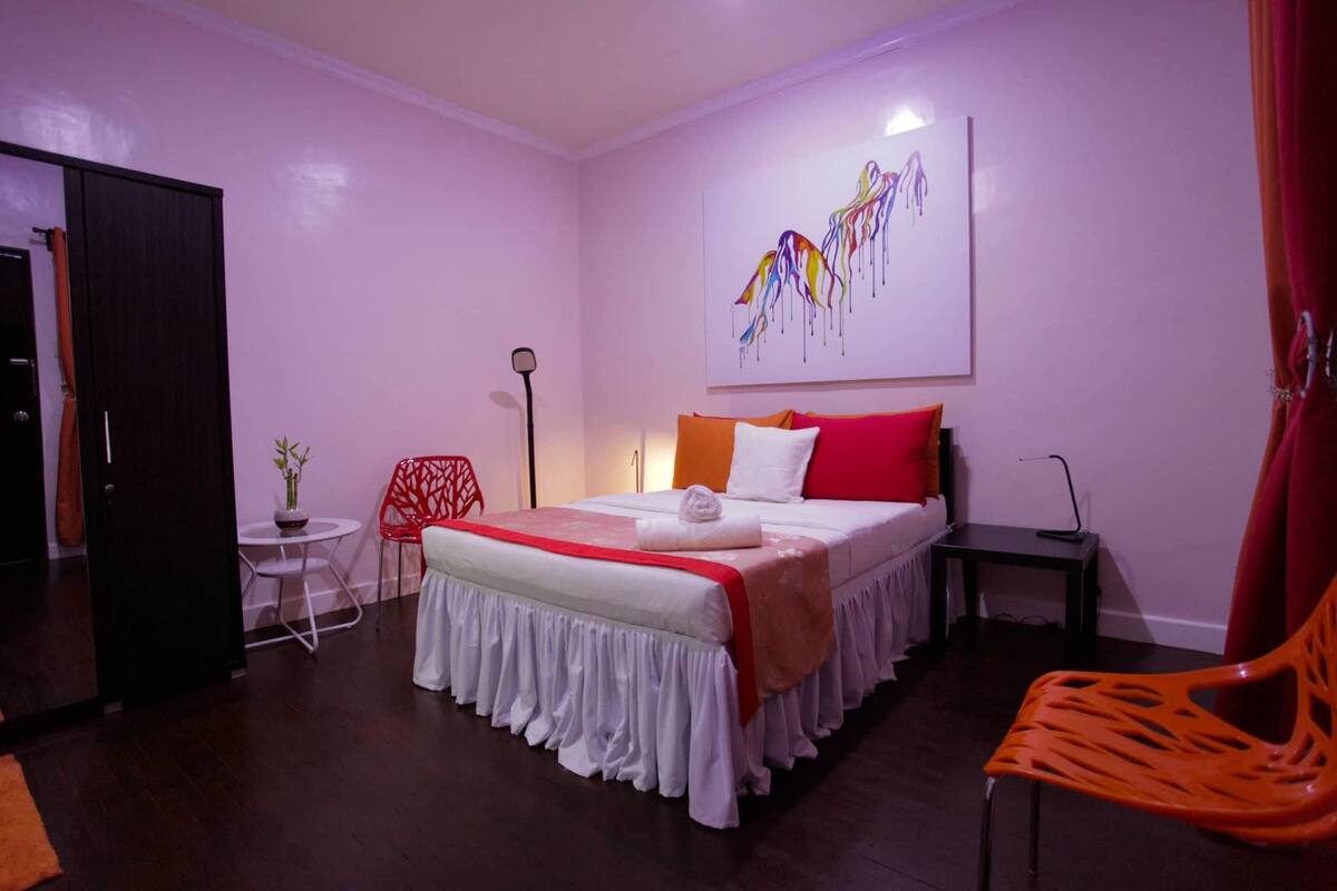 Iron/ironing board (on request), WiFi (free), bed sheets