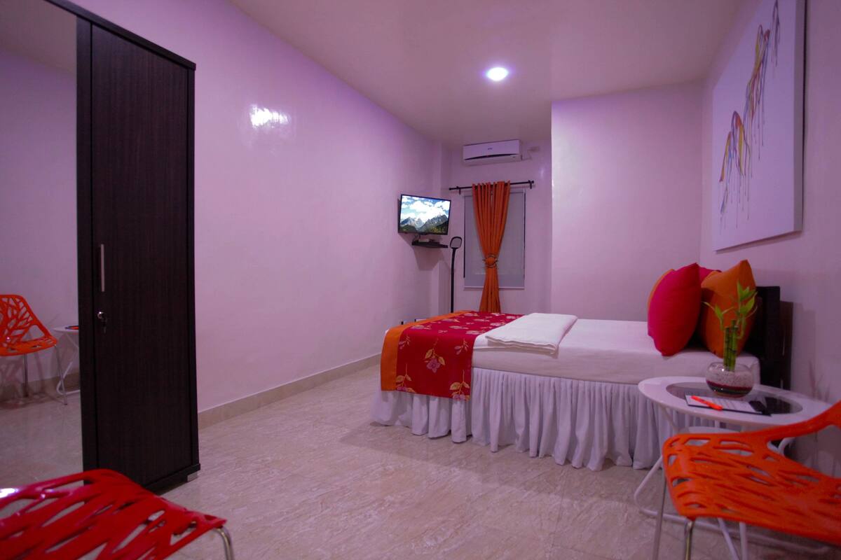 Iron/ironing board (on request), WiFi (free), bed sheets