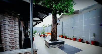 HalfWay House Hostel - Mactan Cebu Airport