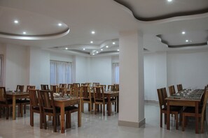 Restaurant - Lhaki Yangchak Residency (Thimphu)