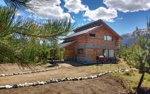 Property grounds - Cabañas Upenen (Villa Pehuenia)