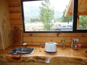Cabana, 2 quartos, banheiro privativo | Cozinha privada | Geladeira, cooktop