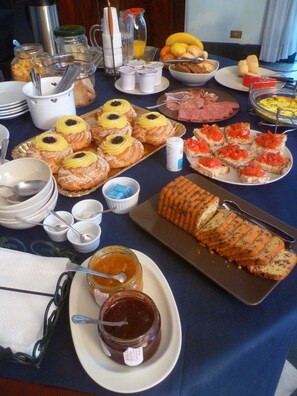 Frokostbuffé er inkludert hver dag