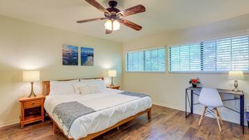 3 bedrooms, desk, iron/ironing board, Internet