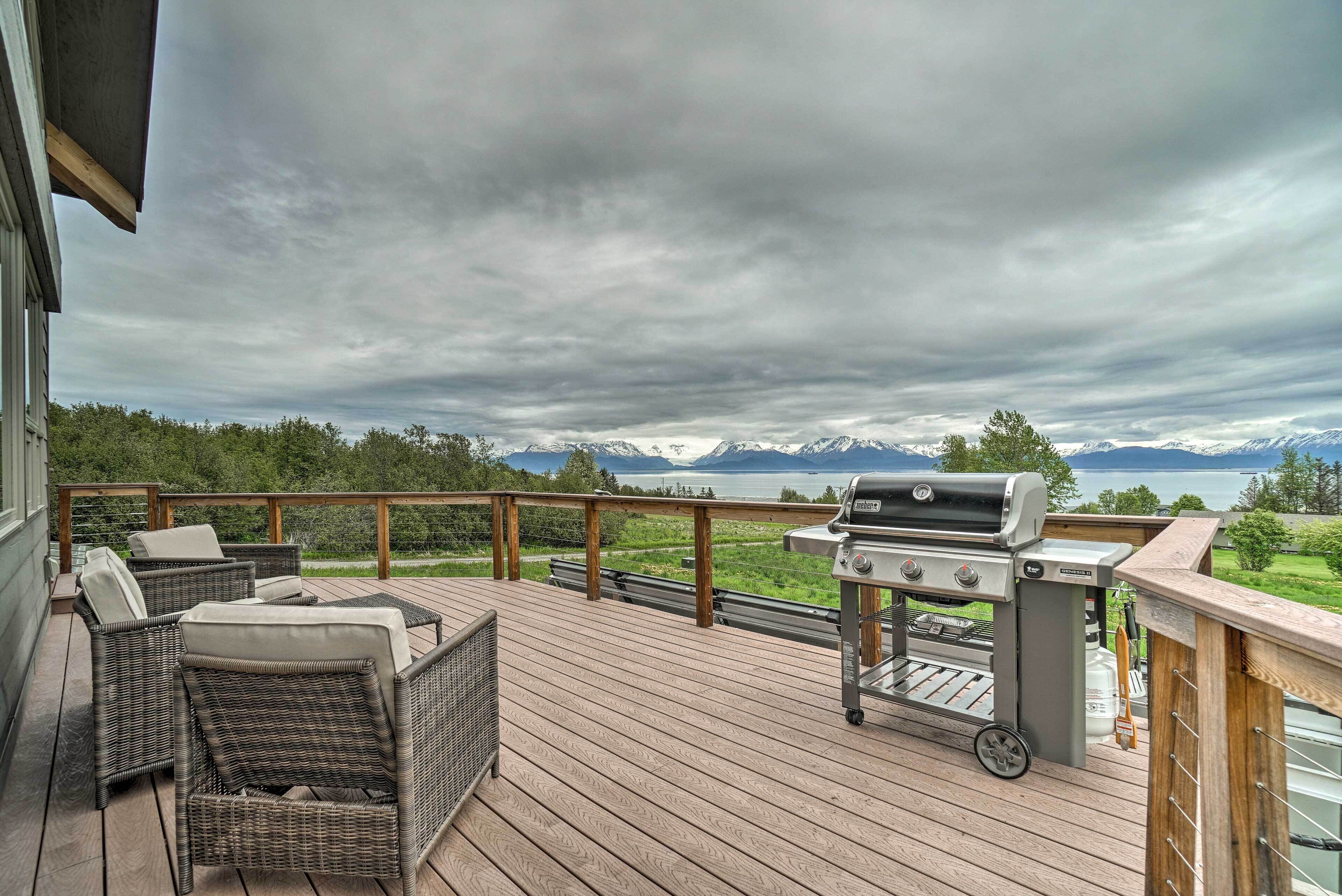 Home w/ Kachemak Bay View - 5 Miles to Downtown!