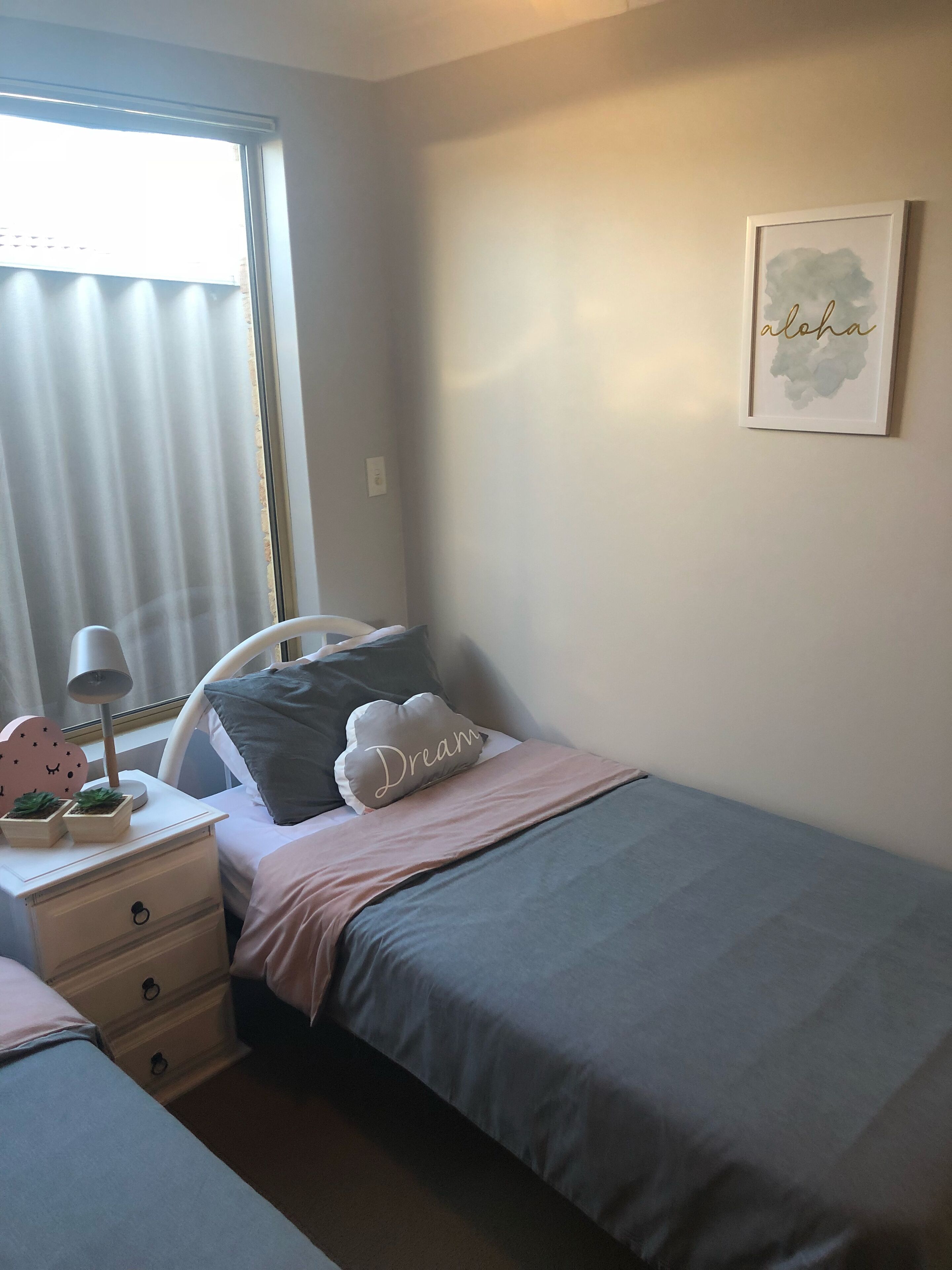 Dampier House Mullaloo -Perth- walk to beach  — image 14