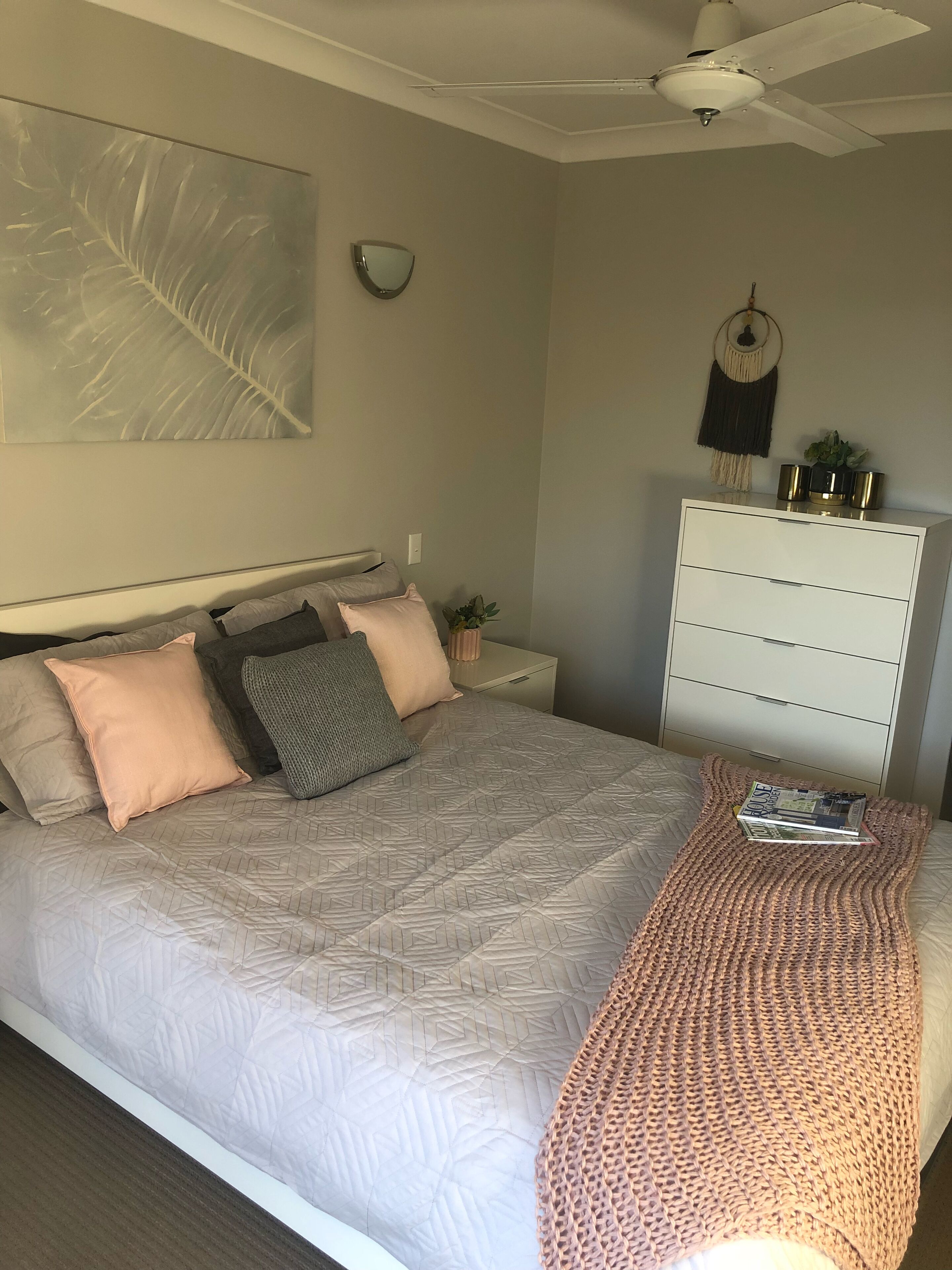 Dampier House Mullaloo -Perth- walk to beach  — image 7