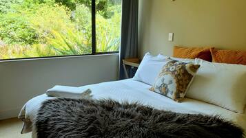 4 Schlafzimmer, Schreibtisch, Bügeleisen/Bügelbrett, Reisekinderbett