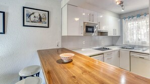 Uklassifisert bilde, 2 av 32, knapp
