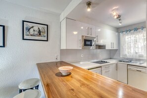 Kühlschrank, Mikrowelle, Geschirrspüler