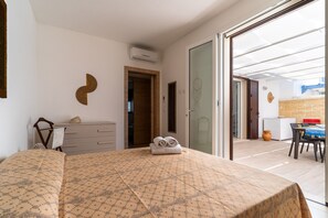 2 bedrooms, Internet - Villino Summer by BarbarHouse (Torre Lapillo)