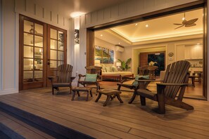 Interior - Designer Two Bedroom | Directly Beachfront | AC | Gourmet Kitchen | Private (Waialua)