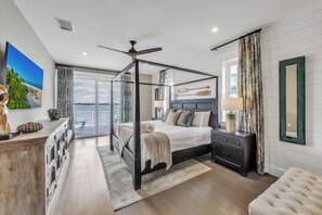 5 bedrooms, iron/ironing board, free WiFi, bed sheets