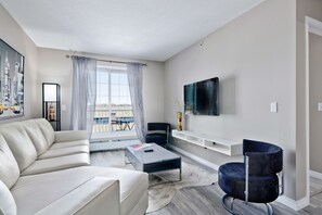 Condo, 2 camas Queen size | Sala de estar | Televisión de pantalla plana 