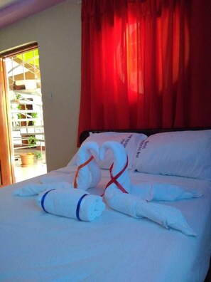 Classic Double Room | 1 bedroom, iron/ironing board, free WiFi