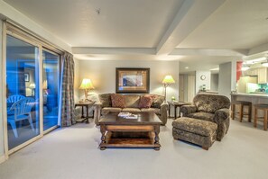 Flat-screen TV, fireplace