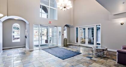 Suite Digs Bella Vista