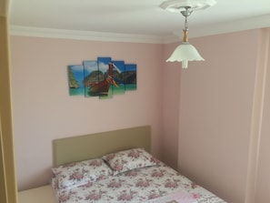 Apartamento família, vista para o mar | 1 quarto, roupas de cama de algodão egípcio, escrivaninha, roupa de cama