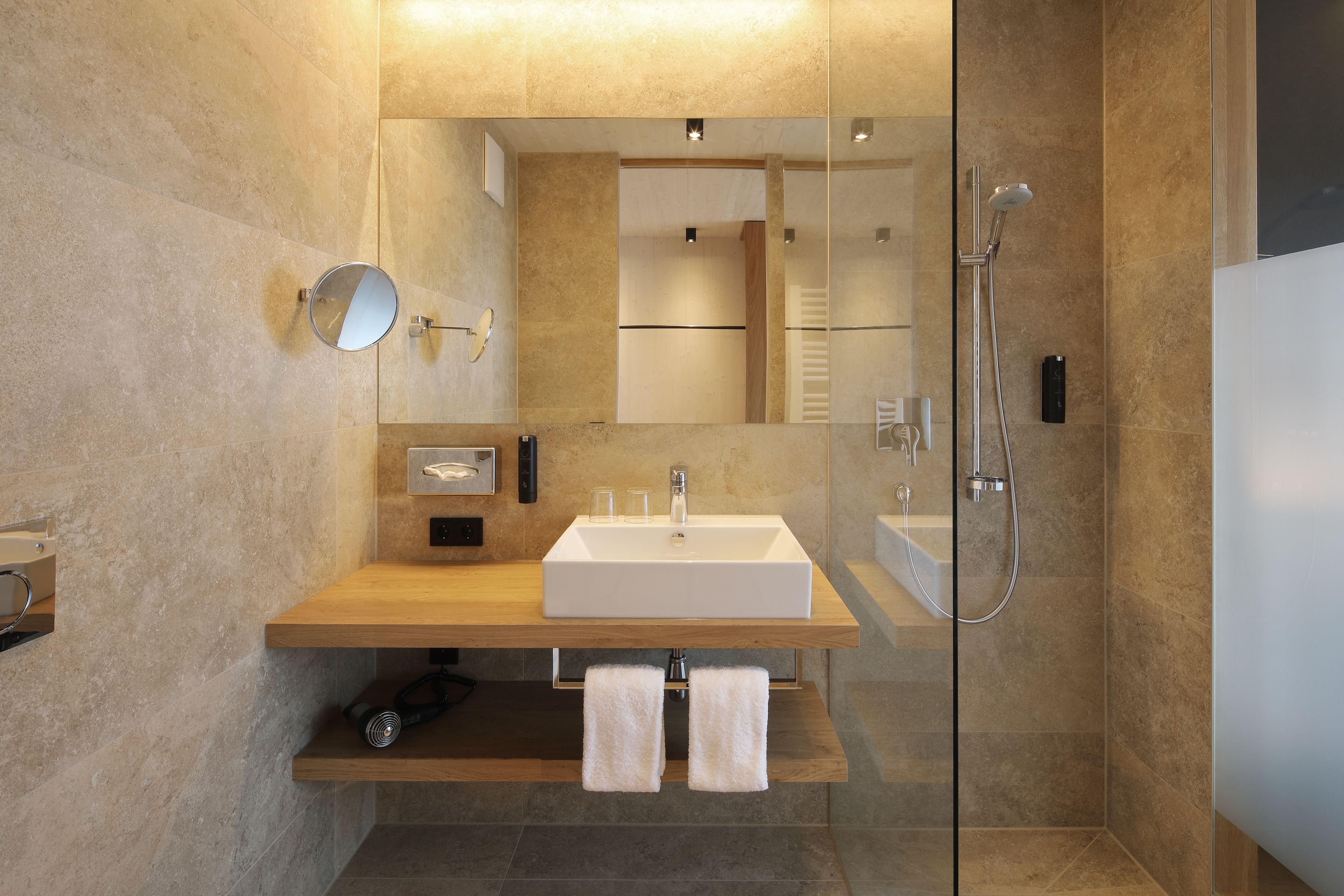 classic room | bathroom | shower, free toiletries, hair dryer, towels