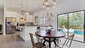 Ảnh chưa phân loại, 5 trong số 19 ảnh, nút