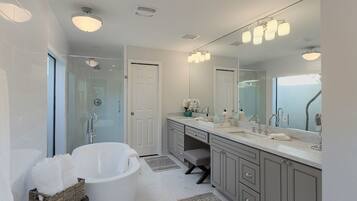 奢華別墅, 5 間臥室, 非吸煙房 | 浴室 | 免費盥洗用品、吹風機、毛巾