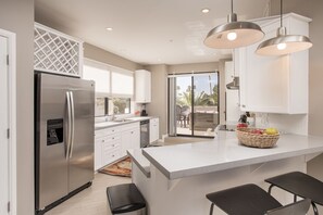 Loft, 3 Bedrooms, Non Smoking | Private kitchen