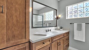 Villa, 4 Bedrooms, Non Smoking | Bathroom