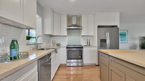 Villa, 4 Bedrooms, Non Smoking | Private kitchen