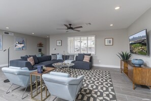 Villa, 4 Bedrooms, Non Smoking | Living room | Flat-screen TV - Old Town 4 Bedroom (Scottsdale)