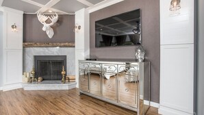 Villa, 4 Bedrooms, Non Smoking | Living area | Flat-screen TV - 4 Bedroom Home Old Town (Scottsdale)