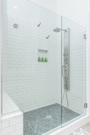Townhome, 3 Bedrooms, Non Smoking | Bathroom shower