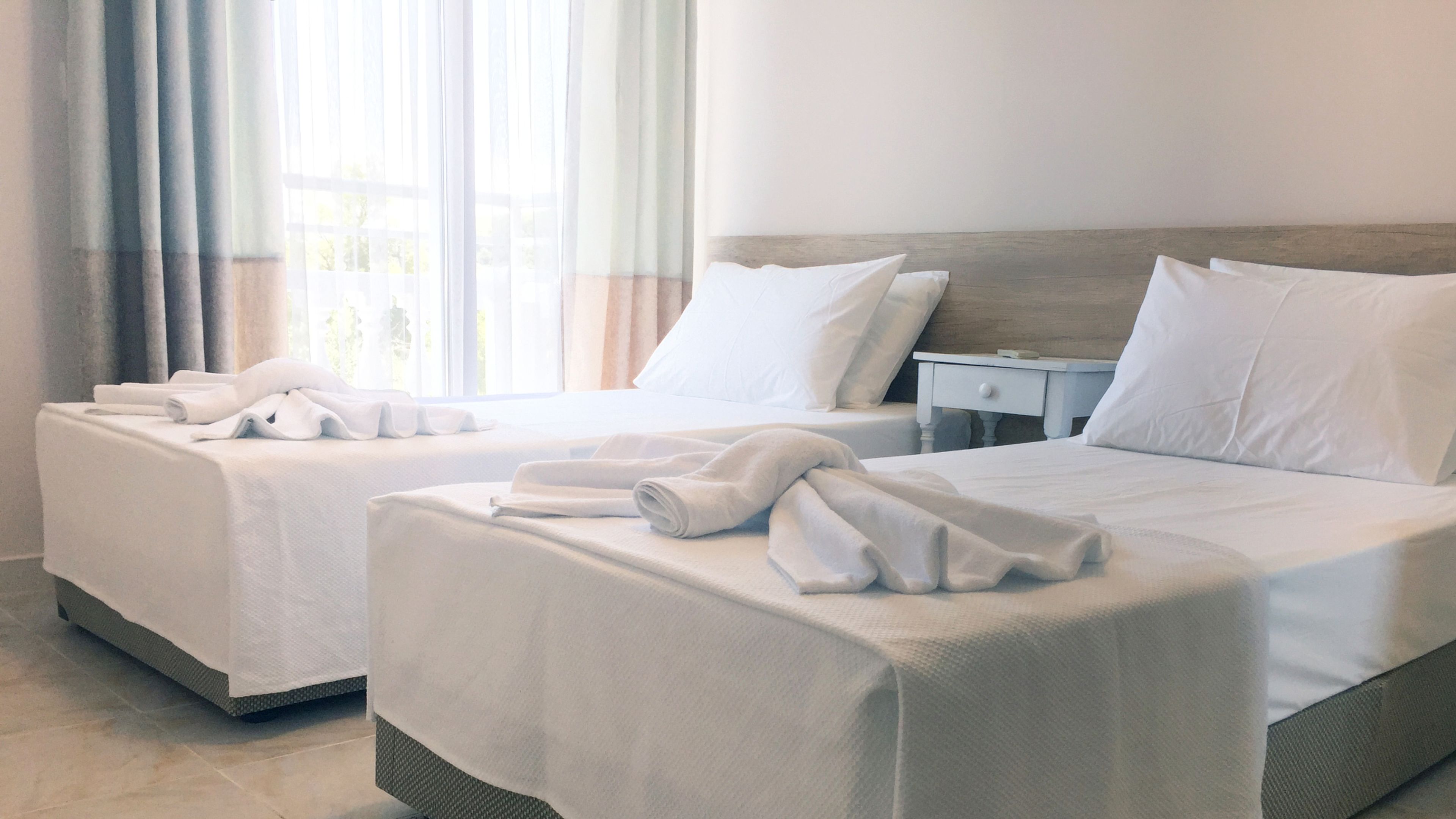 comfort twin room, balcony | in-room safe, blackout curtains, soundproofing, free wifi