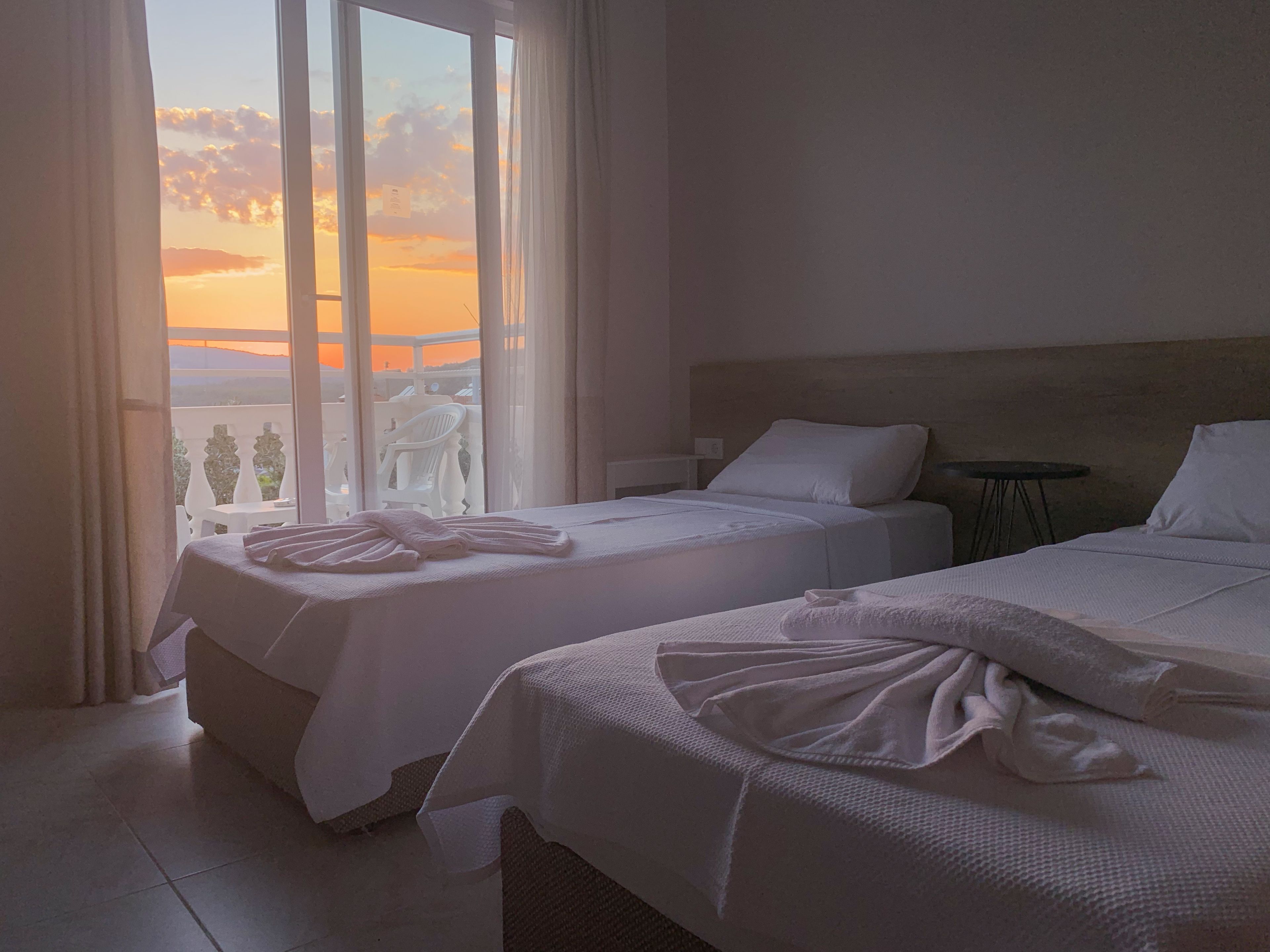 comfort twin room, balcony | in-room safe, blackout curtains, soundproofing, free wifi