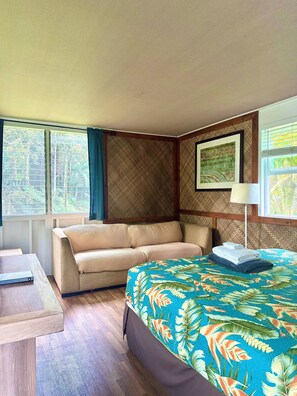 标准小屋, 1 张特大床和 1 张沙发床 | 床单