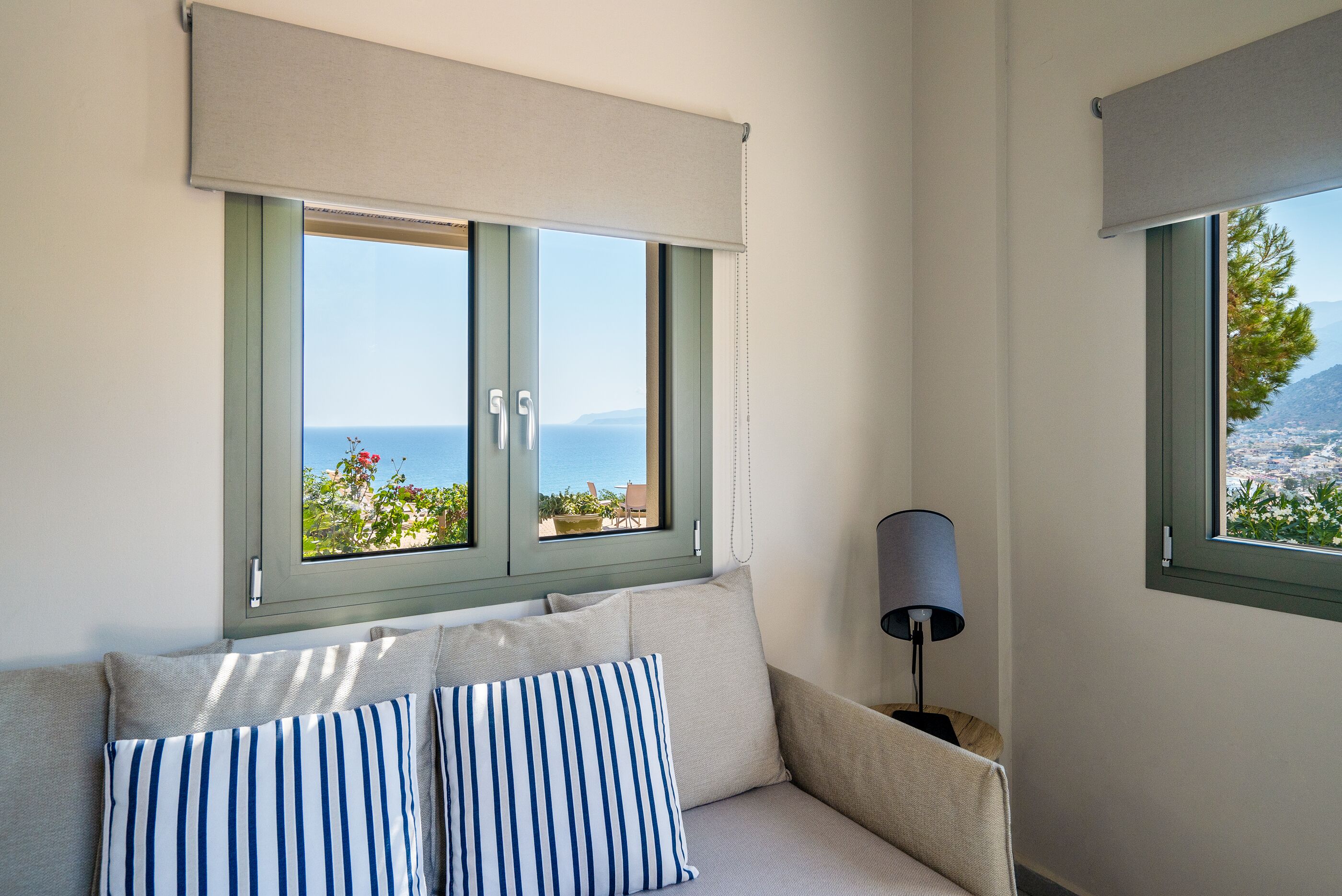 高級別墅, 海景, 地面層 (#4) | 起居區 | 30-吋平面電視、衛星頻道、電視