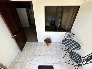 1 bedroom, down comforters, minibar, iron/ironing board - Hotel las ardillas (Monteverde)