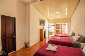 1 Schlafzimmer, Daunenbettdecken, Minibar, BĂŒgeleisen/BĂŒgelbrett