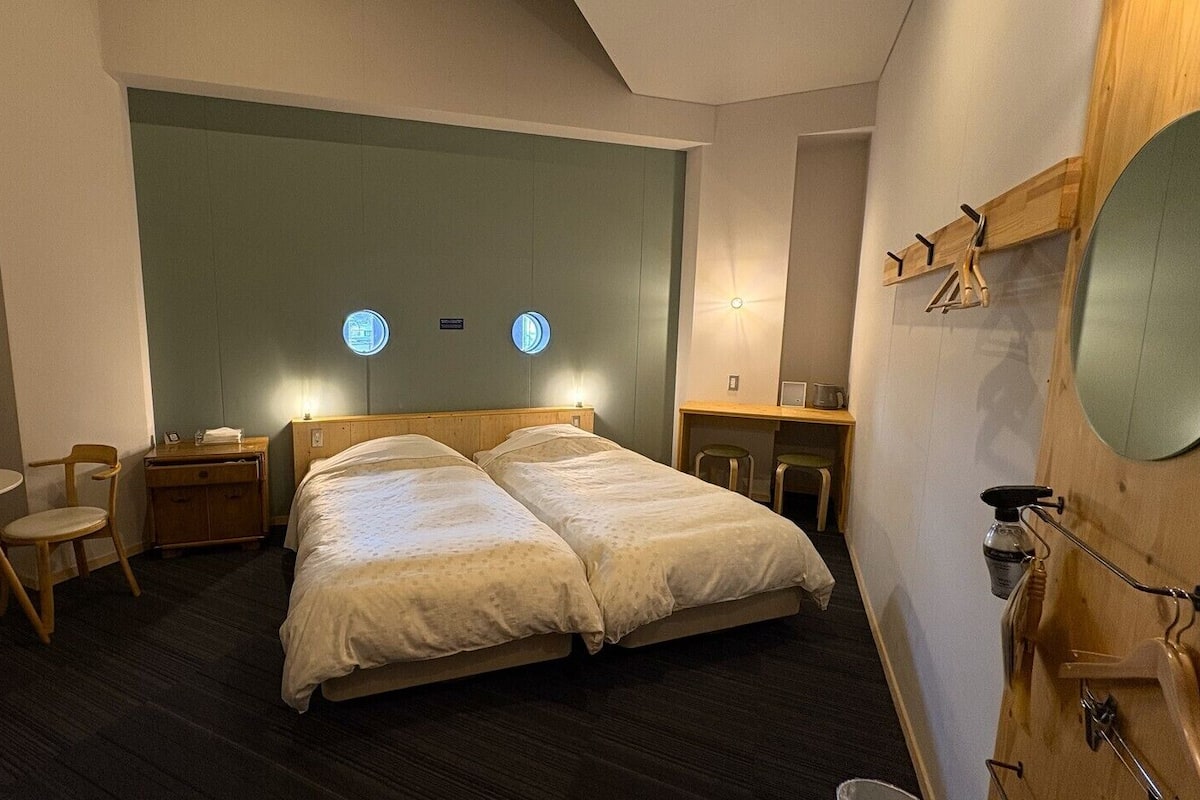 Wifi gratis y ropa de cama