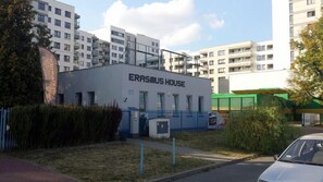 Fachada de la propiedad