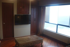 Panoramic Suite, 1 Bedroom, Ocean View | View from room - Black Shark Apartments (Lima)