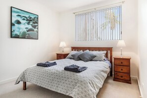 3 bedrooms, premium bedding, desk, iron/ironing board
