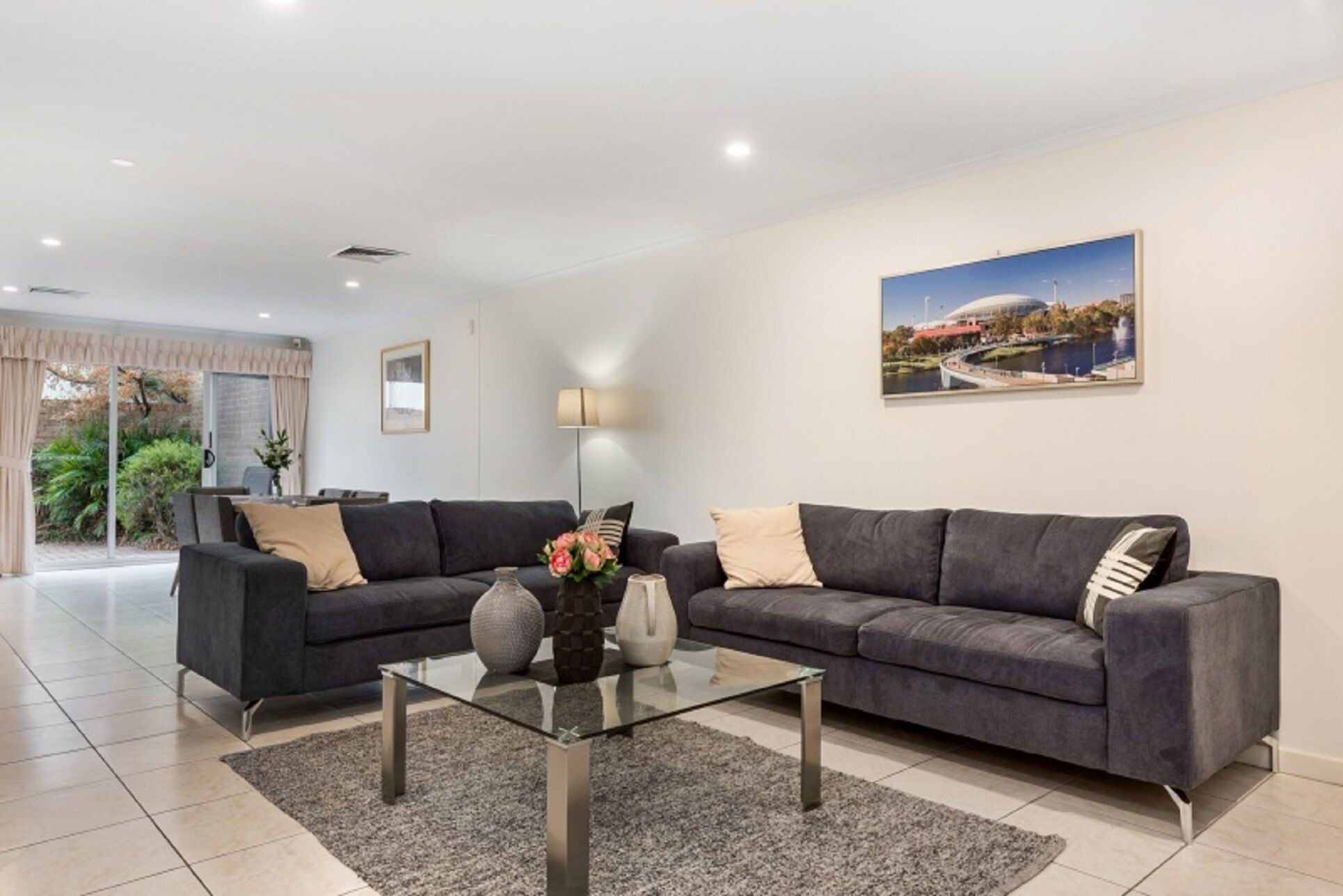 Adelaide Style Accommodation - CLOSE TO CITY - 3Bdrm - In elite North Adelaide — image 11