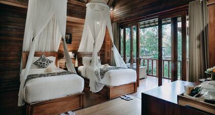 Bale Gede Lembongan