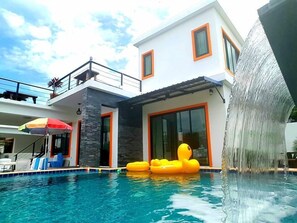 Panbuddee Pool Villa 5 | Balcony - Panbuddee Pool Villa (Hua Hin)