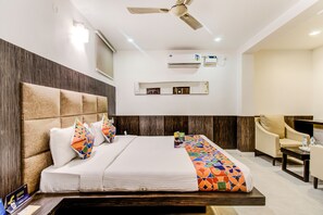 Kamar Eksekutif | Meja kerja, Wi-Fi gratis, dan seprai linen
